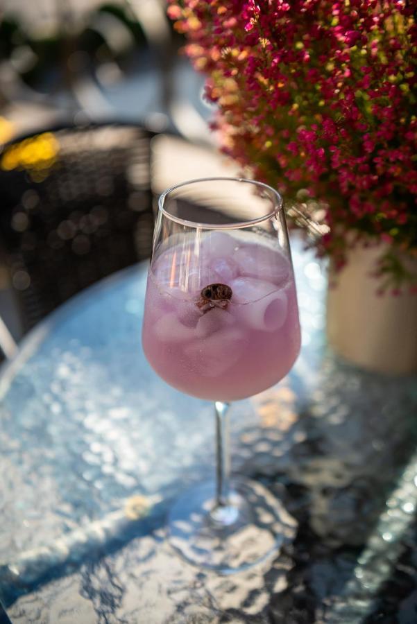 Red Baron Hotel & Restaurant Swidnica  Ngoại thất bức ảnh